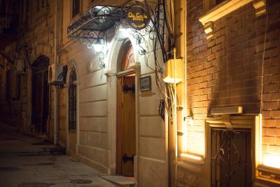 سیتی والز هتل