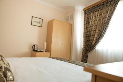 سیتی والز هتل