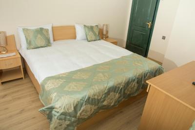 سیتی والز هتل