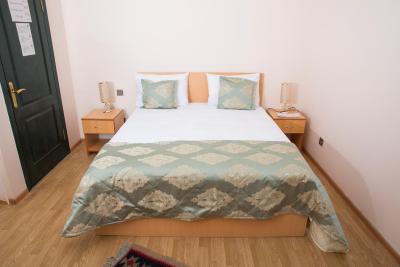 سیتی والز هتل