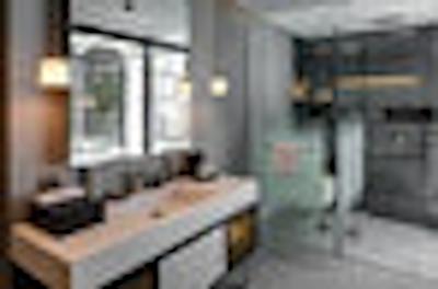 اکیرا مانر چیانگ مای