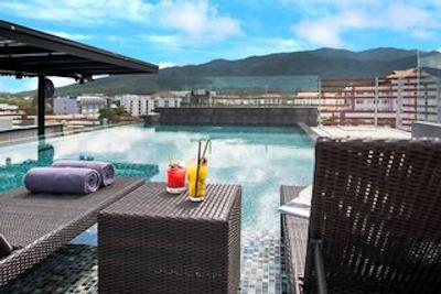 اکیرا مانر چیانگ مای