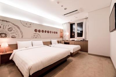 هتل اونتری جننو