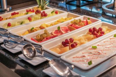 اورستارز دانوب بوداپست