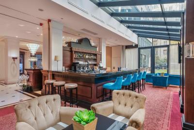 اورستارز دانوب بوداپست