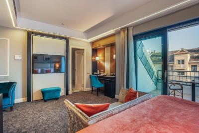 اورستارز دانوب بوداپست