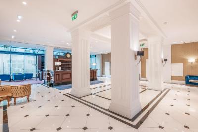 اورستارز دانوب بوداپست