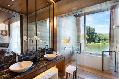 یانچی هتل منیجد بای کمپینسکی