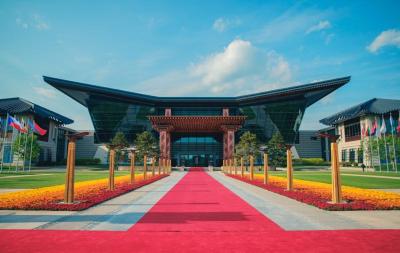 یانچی هتل منیجد بای کمپینسکی