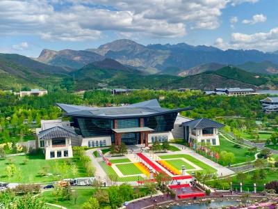 یانچی هتل منیجد بای کمپینسکی