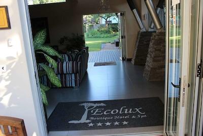 اکلوکس بوتیک هتل اند اسپا