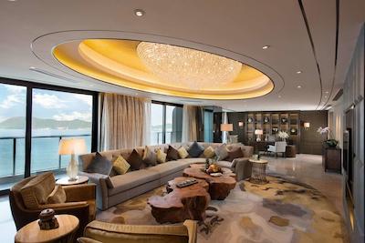 هیلتون زهوشان