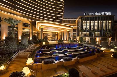 هیلتون زهوشان