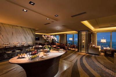 هیلتون زهوشان