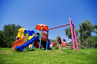 کوستور کلاب هالیدی ویلیج