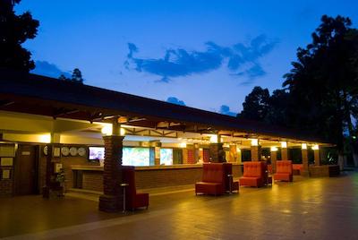 کوستور کلاب هالیدی ویلیج