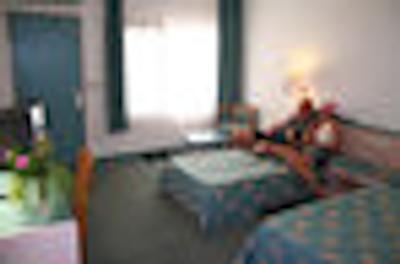 کوستور کلاب هالیدی ویلیج