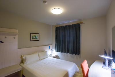 جینجیانگ این بیجینگ ییژوانگ اکونومیک اند تکنولوجیکال دولپمنت زون هتل