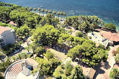 عمر هالیدی ریزورت کوش آداسی