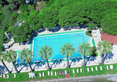 عمر هالیدی ریزورت کوش آداسی