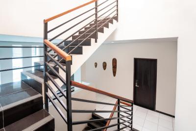 لگرین سویت ستیابودی