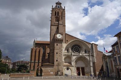 هتل کرویکس بارانن