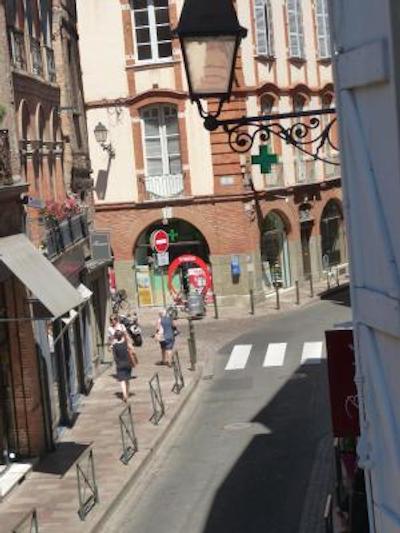 هتل کرویکس بارانن