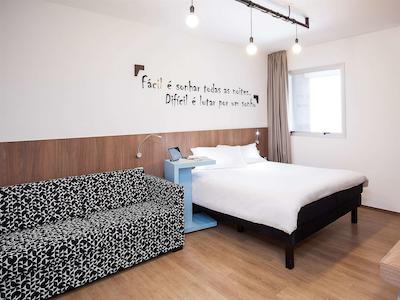 ایبیز استیلز بلو هریزنت میناسنترو هتل