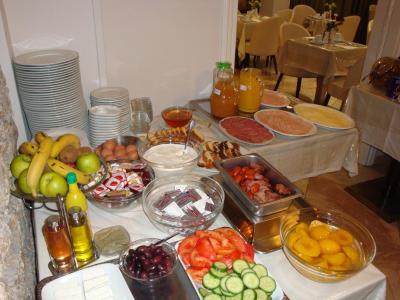 آمبروسیا سوئیتس