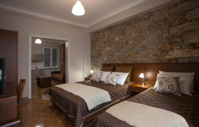 آمبروسیا سوئیتس