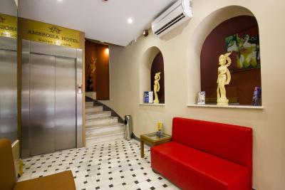 آمبروسیا سوئیتس