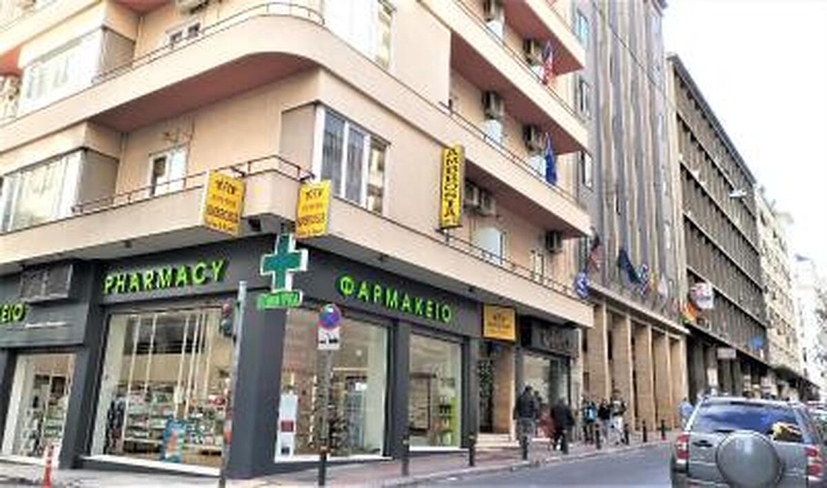 آمبروسیا سوئیتس