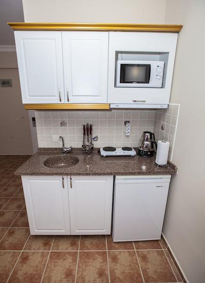 کمت هتل اند ریزرت