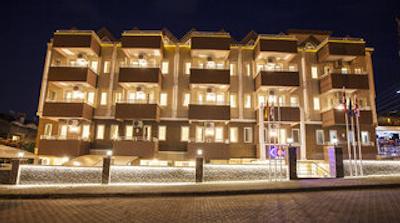 کمت هتل اند ریزرت