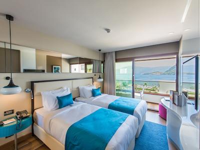 الیت ورلد مارماریز