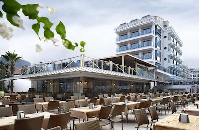 امر اند امر بیچ