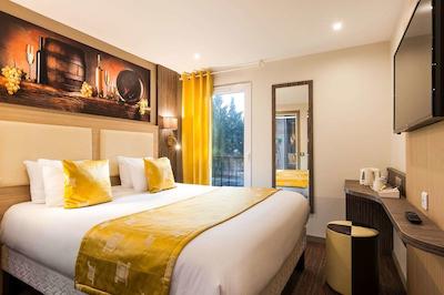 کمفرت هتل اُرلینز اُلیوت پروینسز