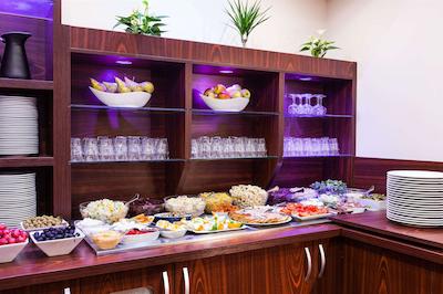 کمفرت هتل اُرلینز اُلیوت پروینسز