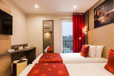 کمفرت هتل اُرلینز اُلیوت پروینسز