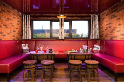 کمفرت هتل اُرلینز اُلیوت پروینسز