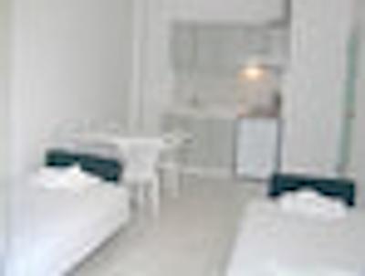 کاراکاز اپارت هتل