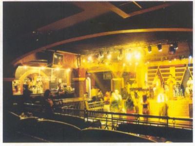 پوری مگا هتل