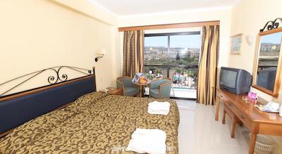 اس تی گاردنز-گرند هتل اند رزیدنسز