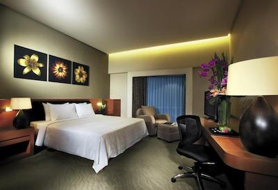 اس تی گاردنز-گرند هتل اند رزیدنسز