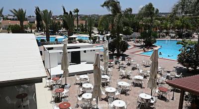 اس تی گاردنز-گرند هتل اند رزیدنسز