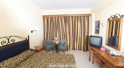 اس تی گاردنز-گرند هتل اند رزیدنسز