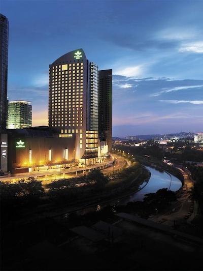 اس تی گاردنز-گرند هتل اند رزیدنسز