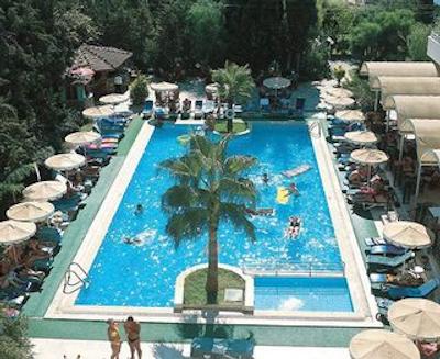 کاماریز هتل اند اسپا