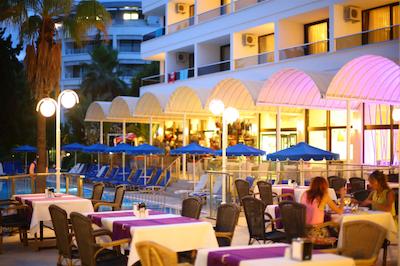 کاماریز هتل اند اسپا