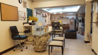 آسوک مونتری هاستل